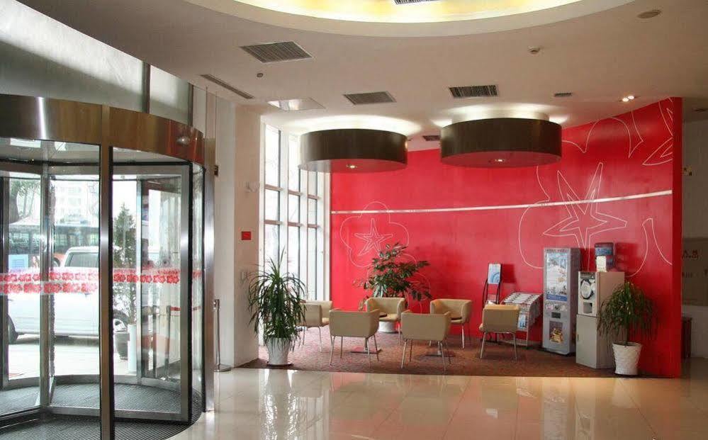 Ibis Dalian Zhongshan Square Exterior photo